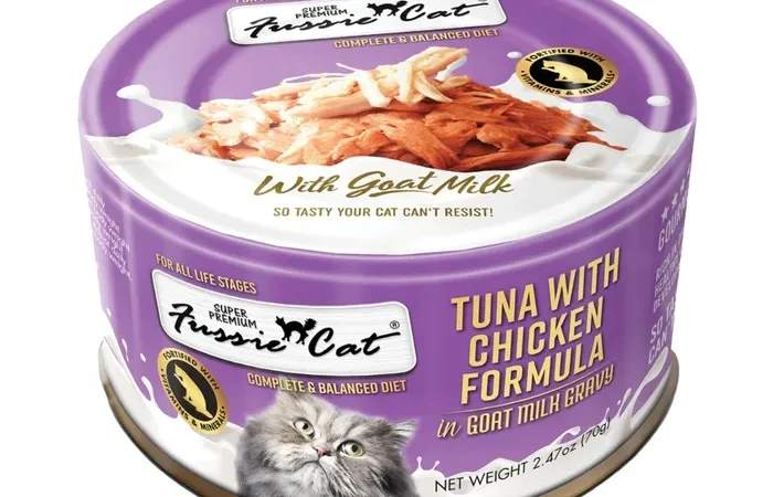 Fussie Cat Goat Milk Gravy Wet Food – Tuna with Chicken 2.47oz